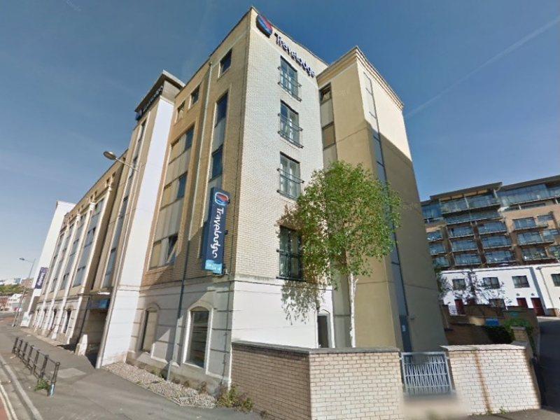 Travelodge Bristol Central Anchor Road Exterior photo