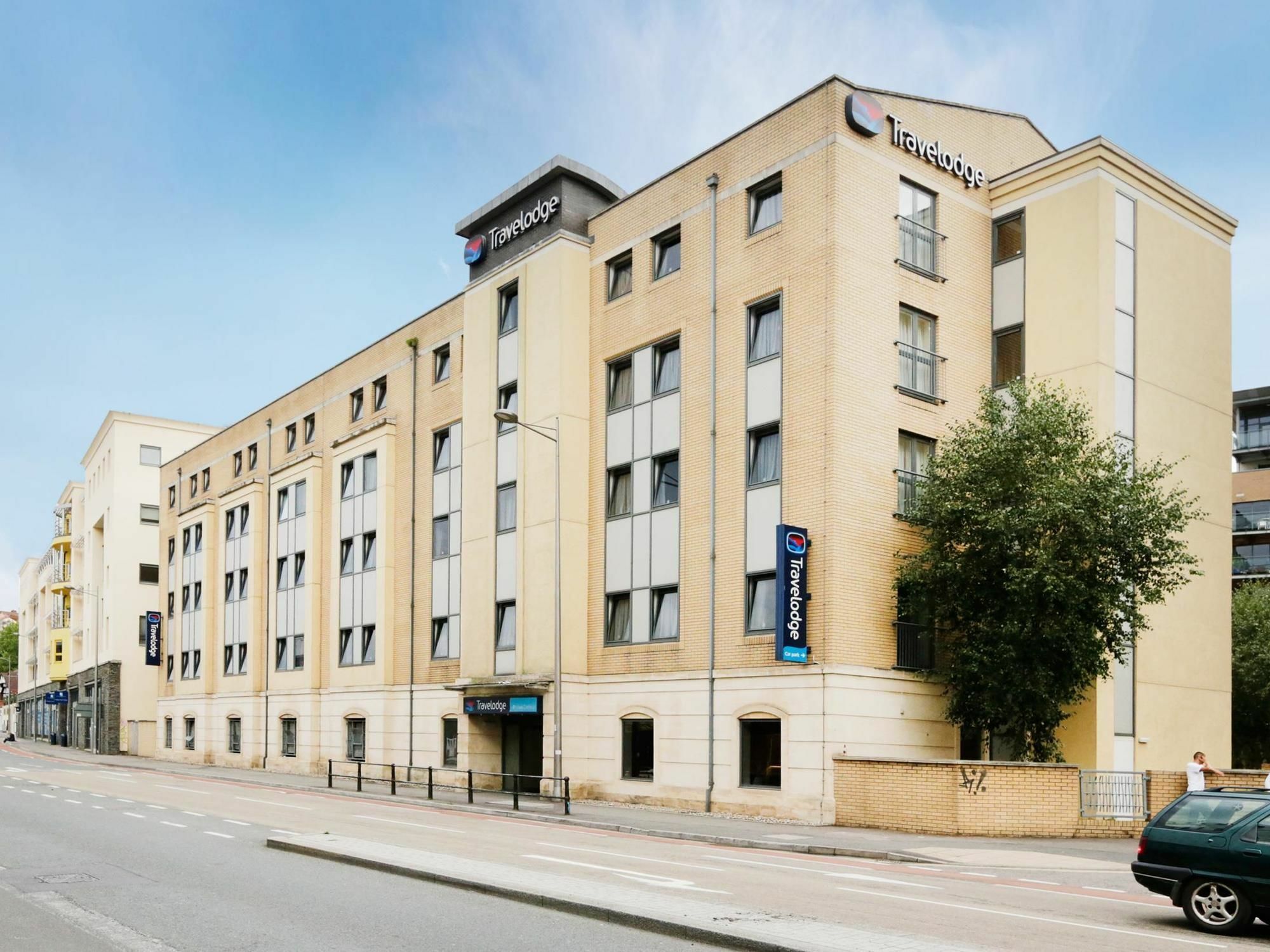 Travelodge Bristol Central Anchor Road Exterior photo
